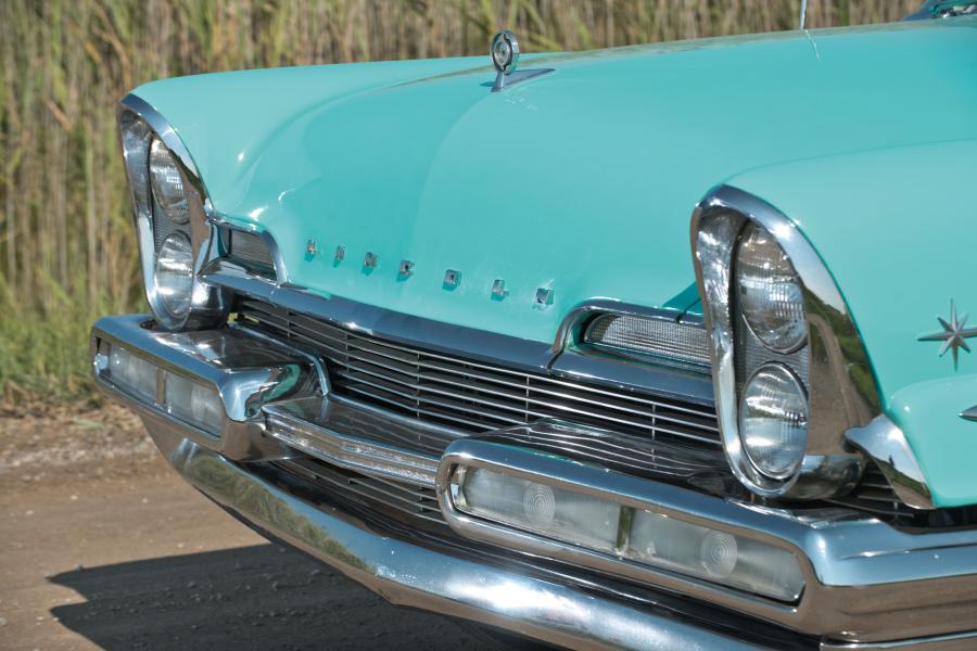  Lincoln Premiere Convertible 1957 года  (фото 13 из 38)